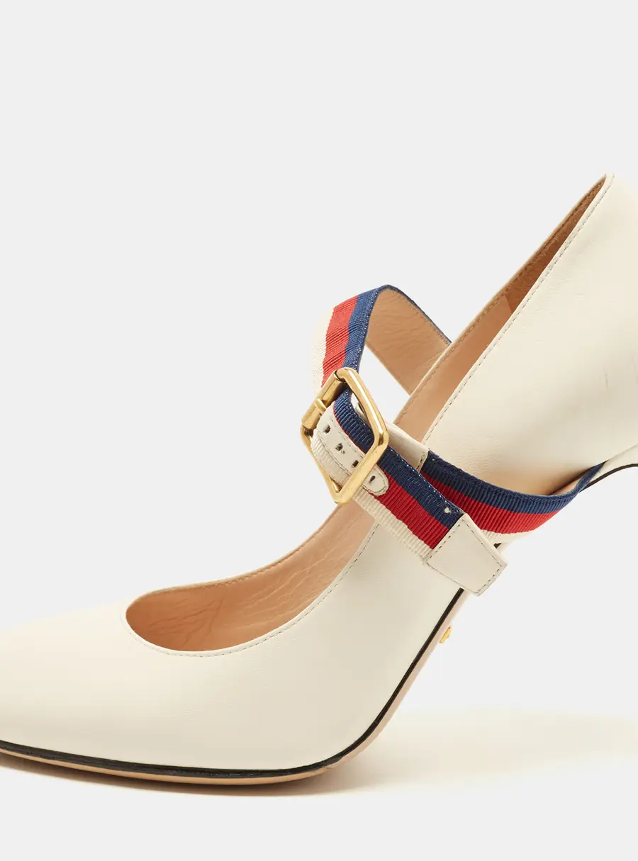 Gucci Slyvie Size 38.5 White Leather Mary Jane Pumps