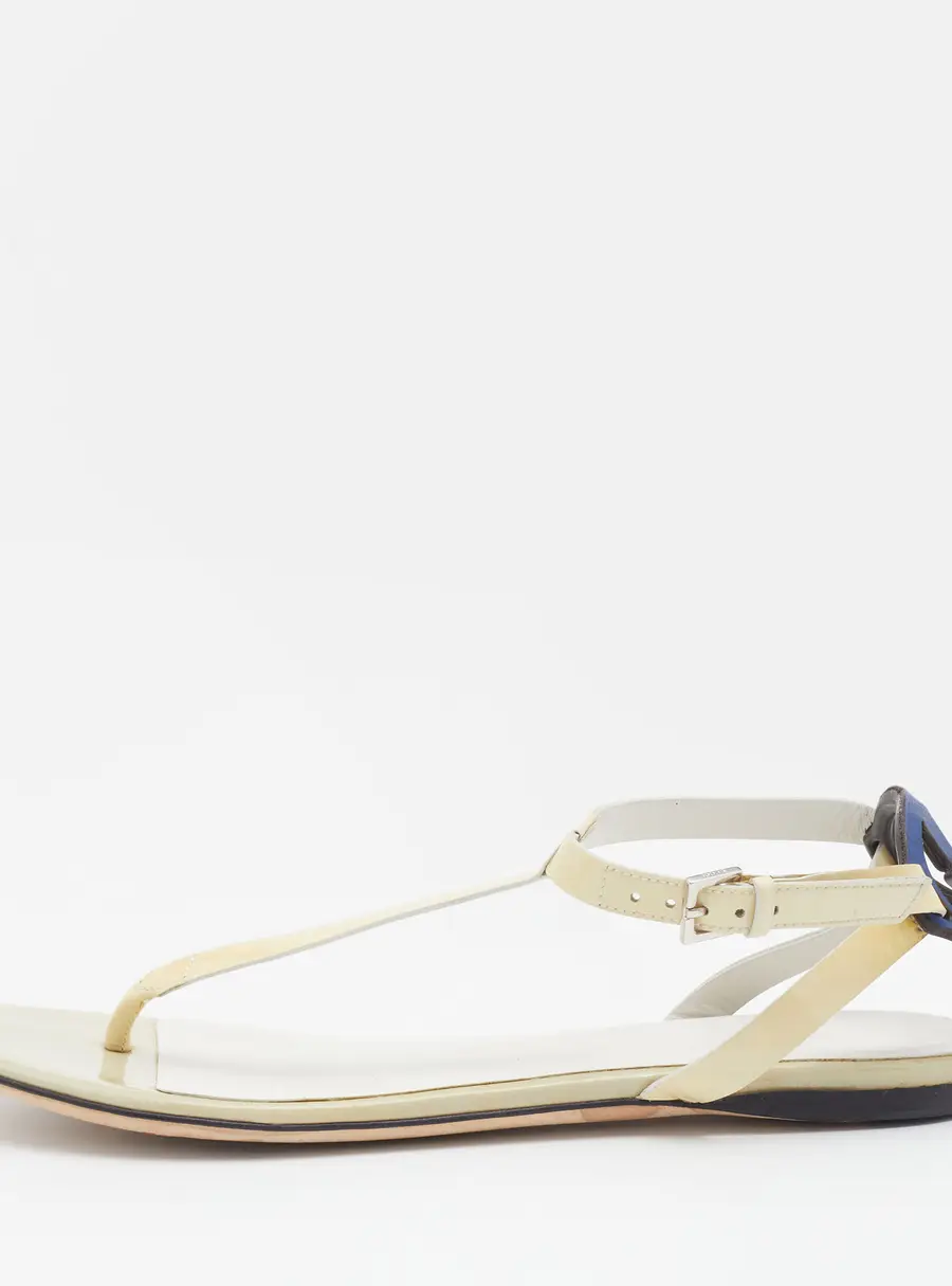 Gucci Beige Patent Leather Interlocking G Thong Flat Sandals Size 35