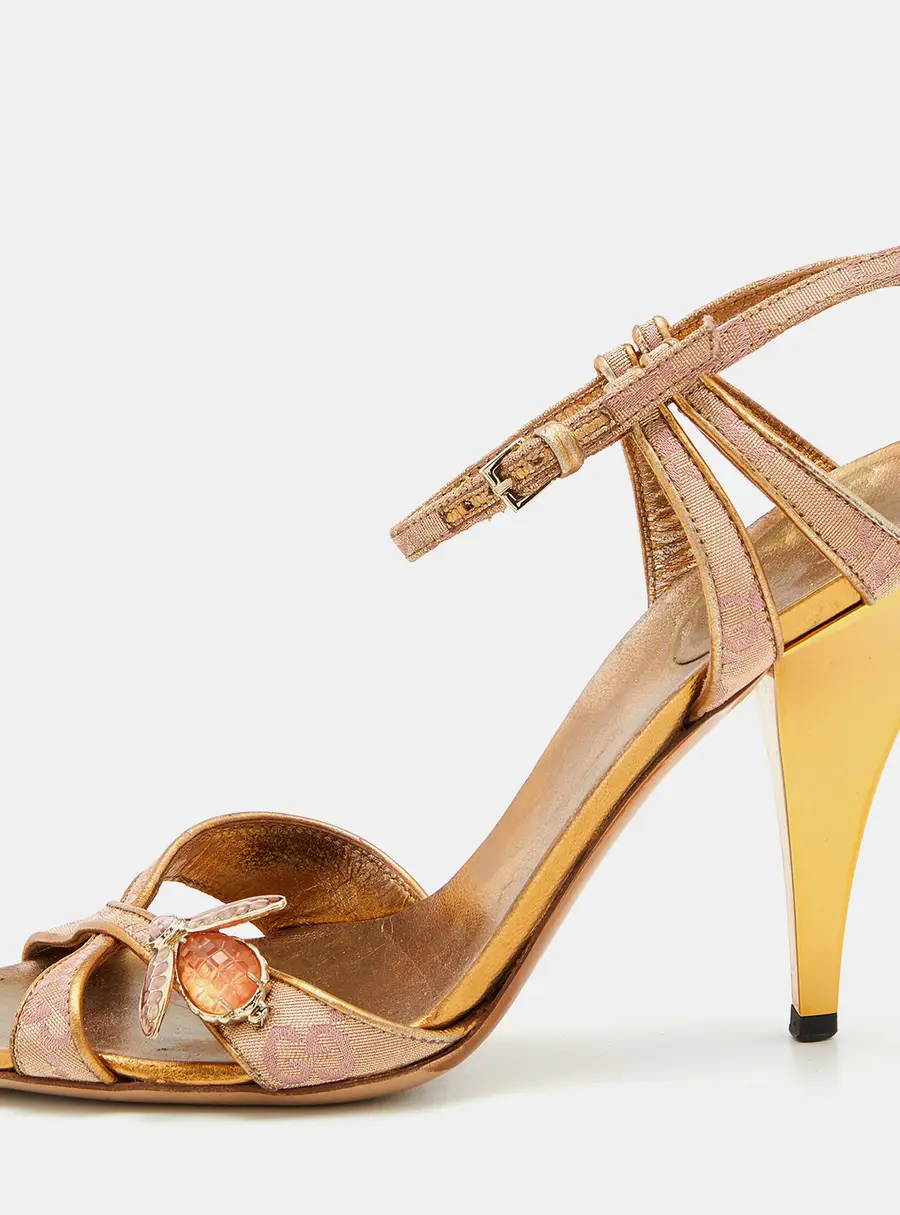 Gucci Metallic Gold Brocade Fabric and Leather Bee Embellished Ankle Strap Sandals Size 37