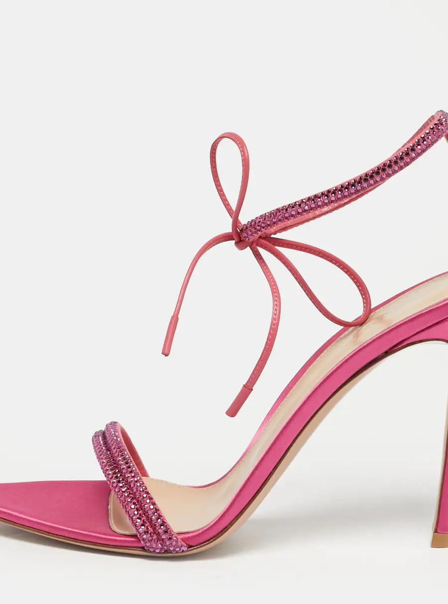 Gianvito Rossi Montecarlo Size 39 Pink Satin and Suede Ankle Strap Sandals