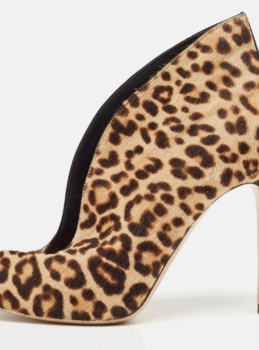 Gianvito Rossi Beige/Brown Leopard Print Calf Hair Vamp Boots Size 38.5