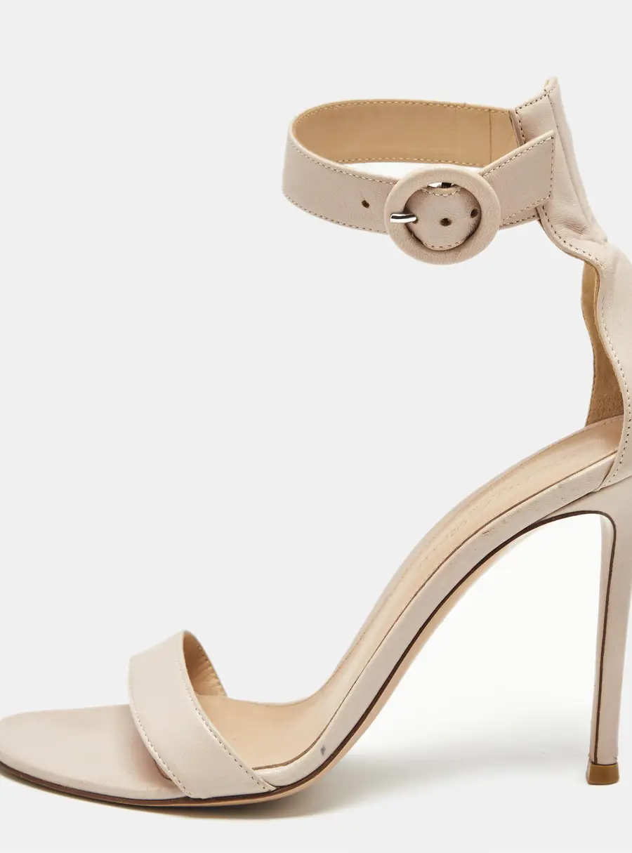 Gianvito Rossi Beige Leather Portofino Ankle Strap Sandals Size 37