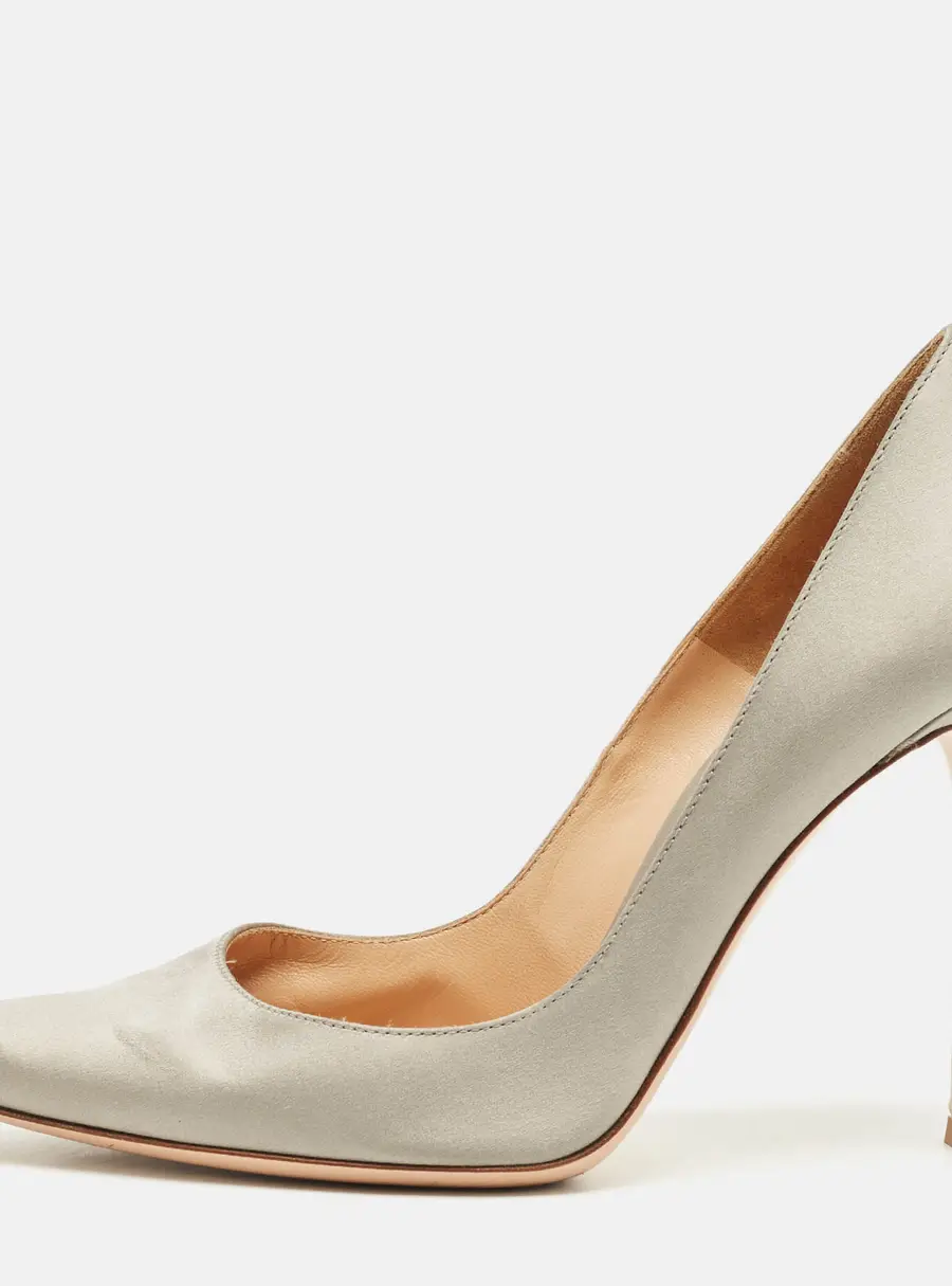 Gianvito Rossi Grey Satin Gianvito Pointed Toe Pumps Size 38.5