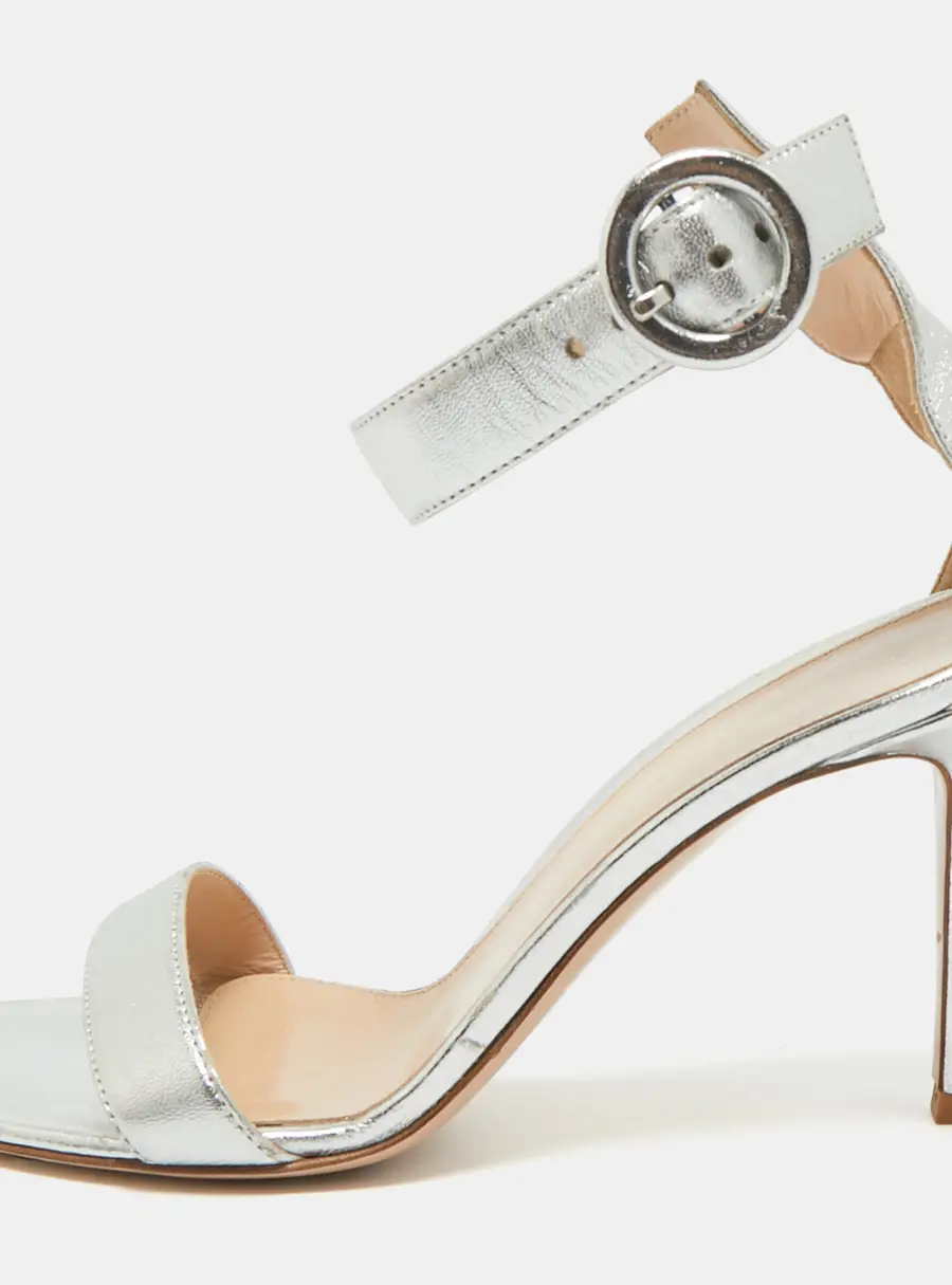 Gianvito Rossi Silver Leather Portofino Ankle Strap Sandals Size 37