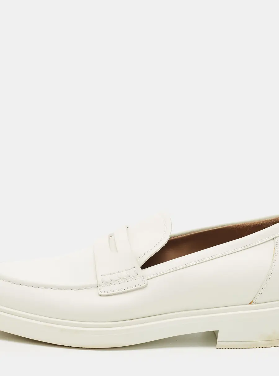 Gianvito Rossi White Leather Slip On Loafers Size 41