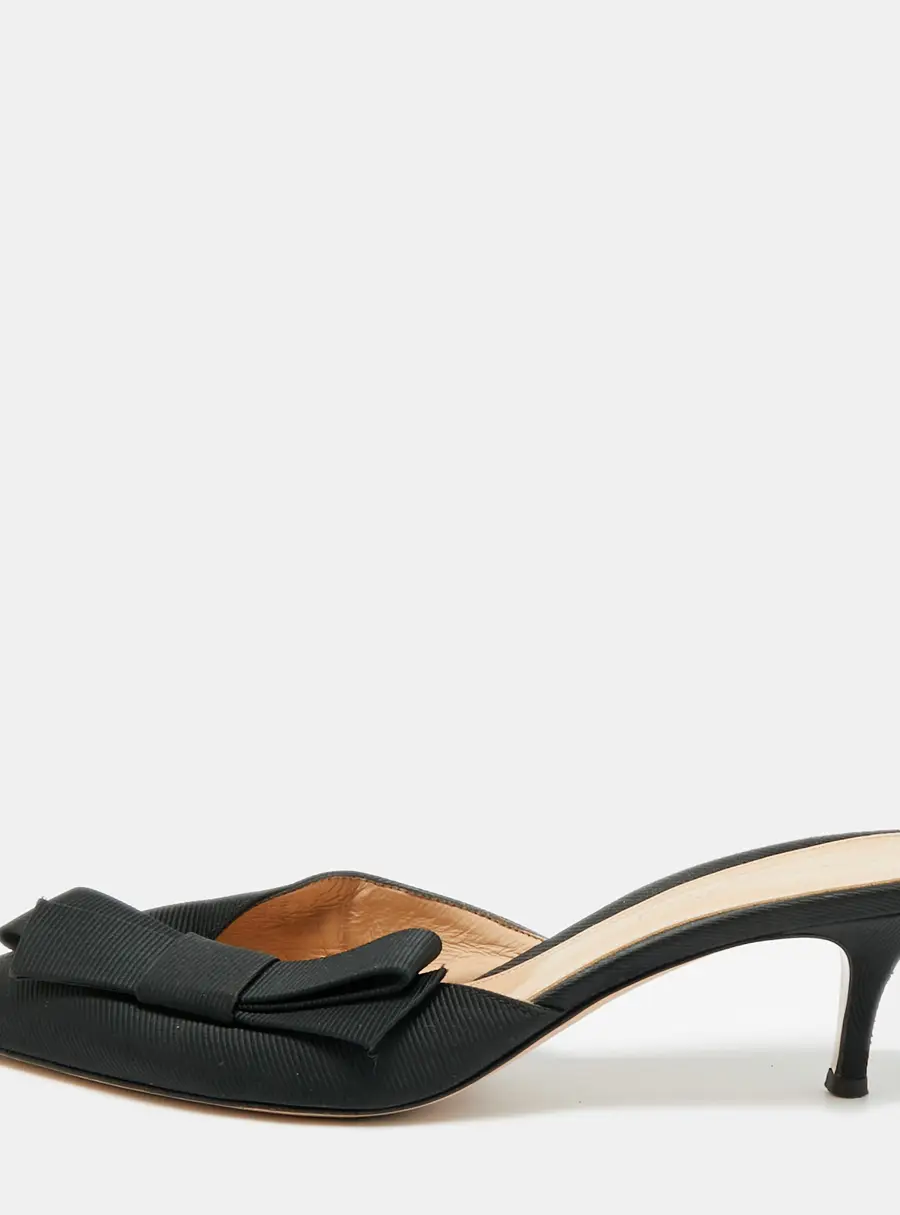 Gianvito Rossi Kyoto Bow Size 38.5 Black Canvas Mules