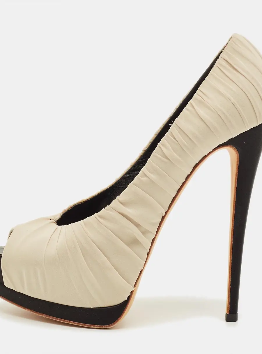 Gianvito Rossi Size 38.5 Beige Ruched Fabric Peep Toe Platform Pumps