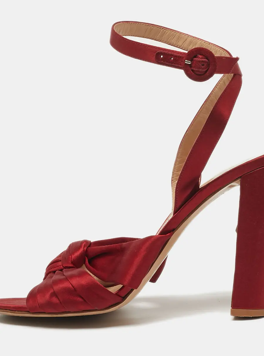 Gianvito Rossi Size 41 Red Satin Ankle Knot Sandals