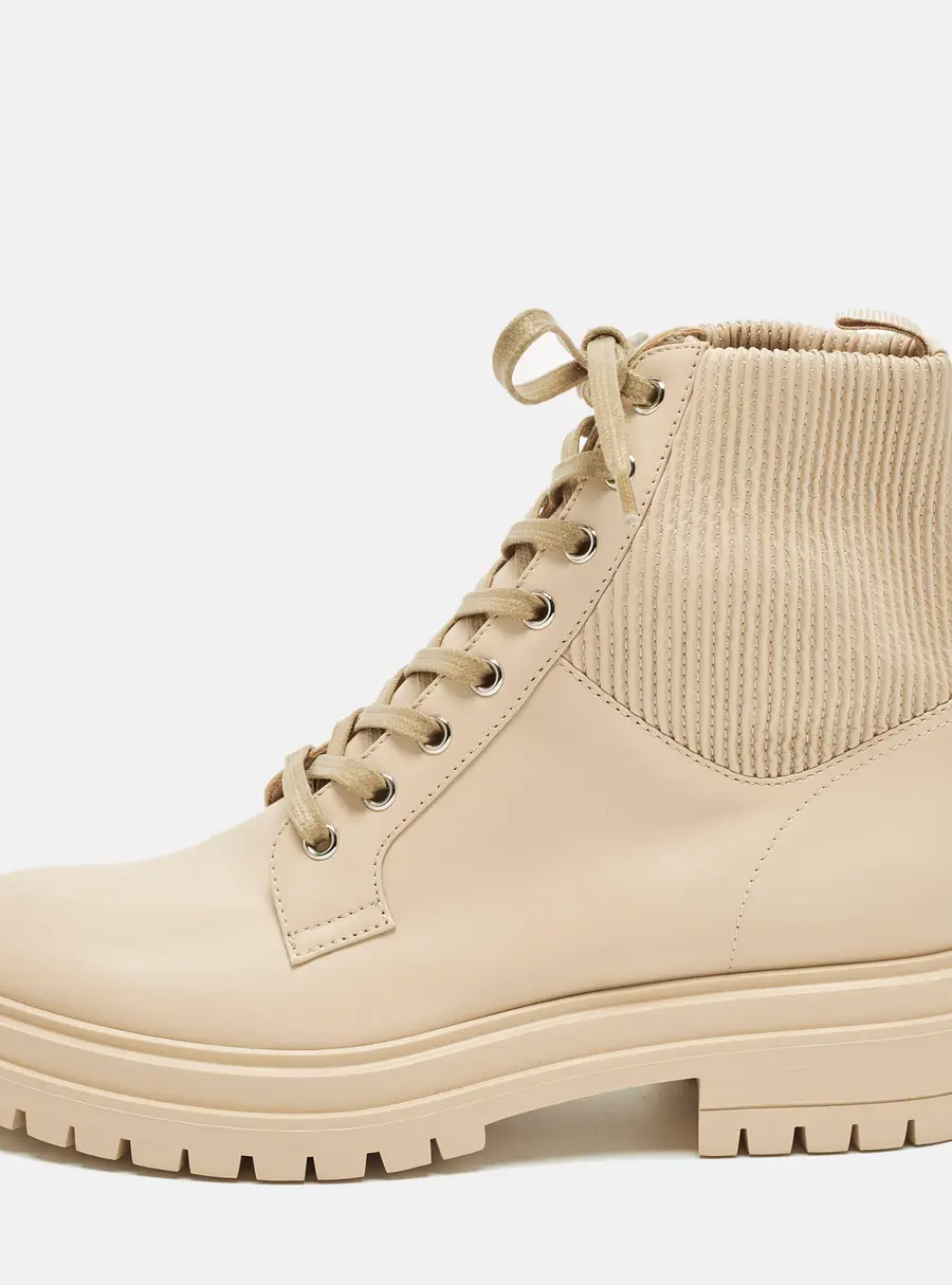 Gianvito Rossi Martis Size 40 Beige Leather Combat Boots