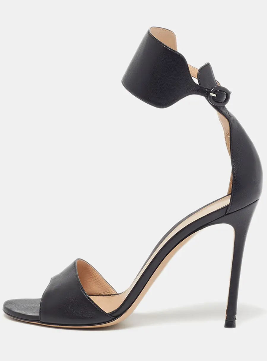Gianvito Rossi Size 38.5 Black Leather Ankle Cuff Buckle Open Toe  Sandals