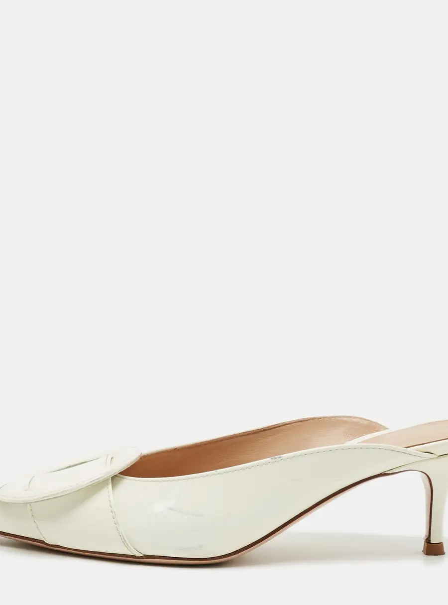 Gianvito Rossi Plexi Size 37 Cream Patent Leather Mules