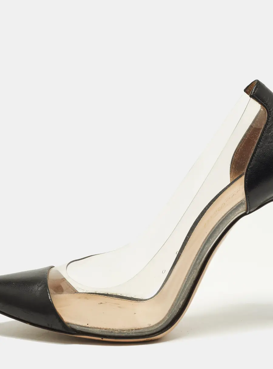Gianvito Rossi Plexi Size 38.5 Black Leather and PVC Pointed Toe Pumps