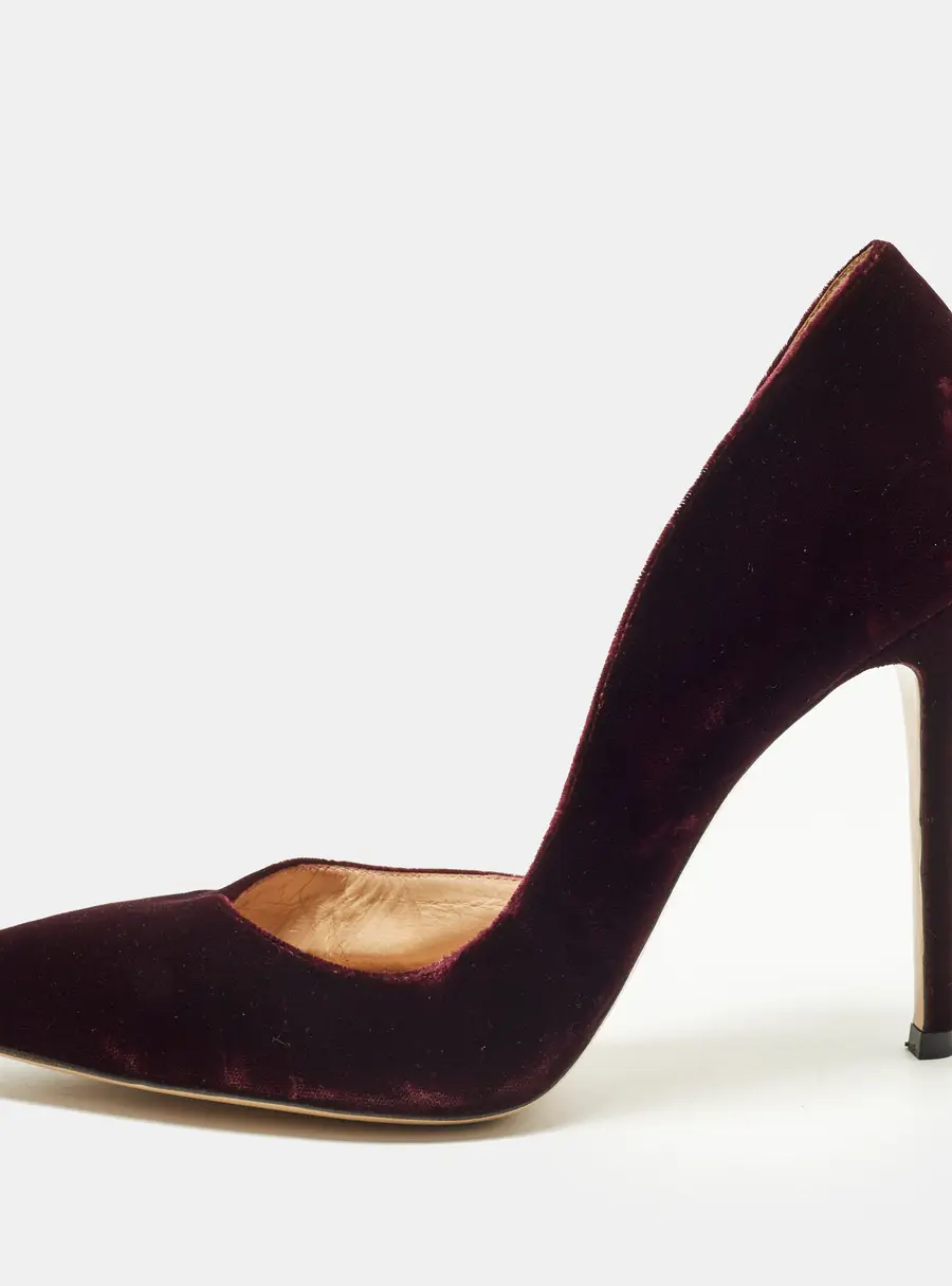 Gianvito Rossi Size 39 Burgundy Suede D'orsay Pumps