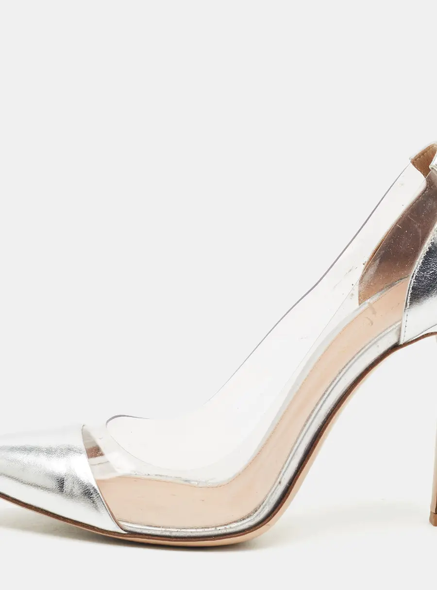 Gianvito Rossi Plexi Size 38 Silver/Transparent Leather and PVC Pumps
