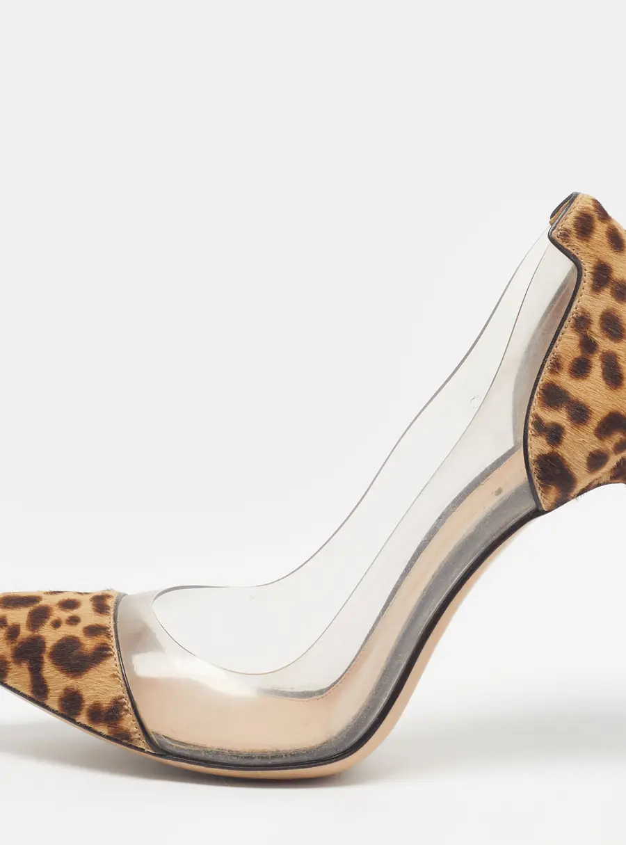 Gianvito Rossi Plexi Size 37 Transparent/Beige Calf Hair and PVC Pumps