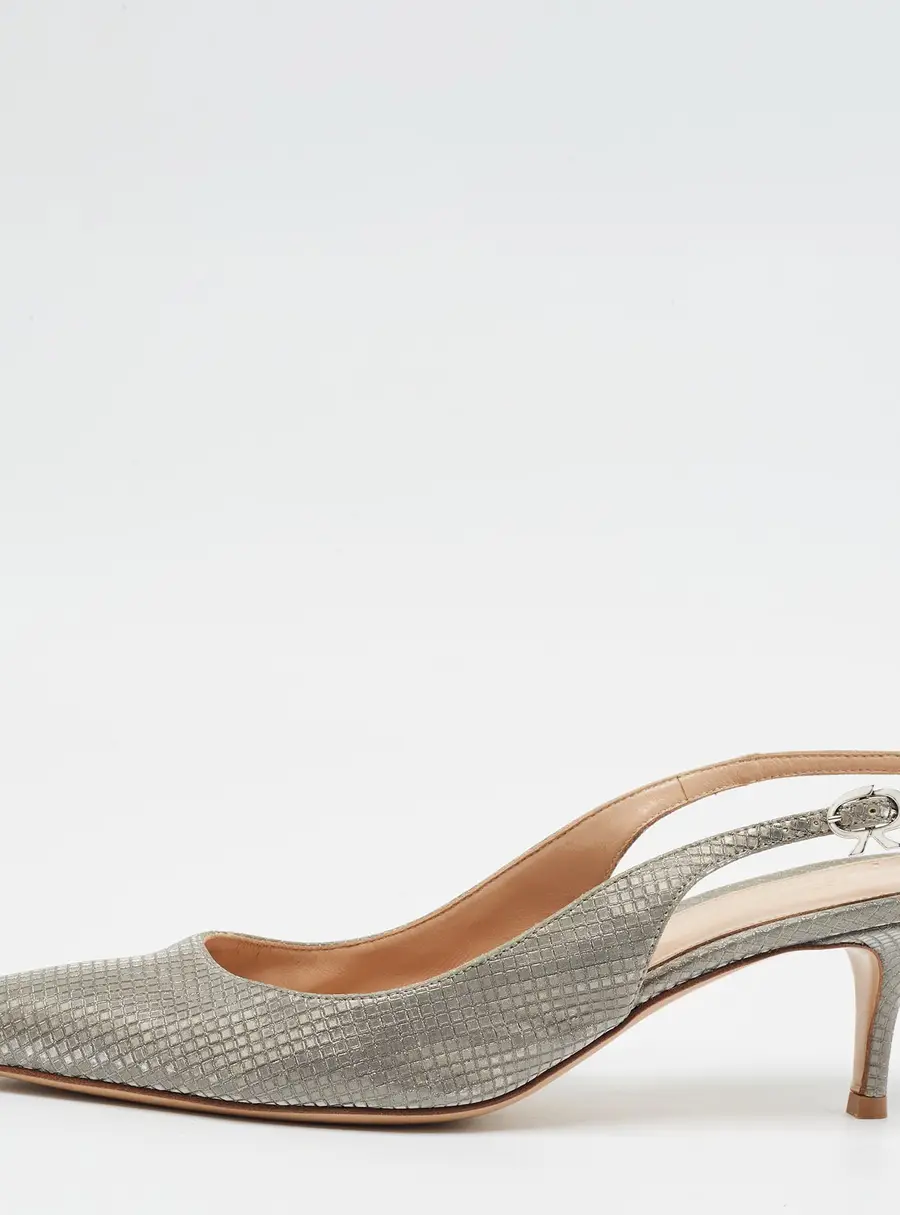 Gianvito Rossi Size 41 Silver Glitter Slingback Pumps