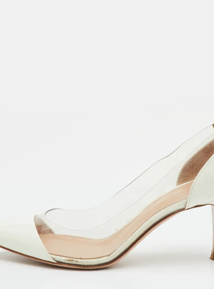 Gianvito Rossi Plexi Size 37 White Patent Leather and PVC Pointed Toe Pumps