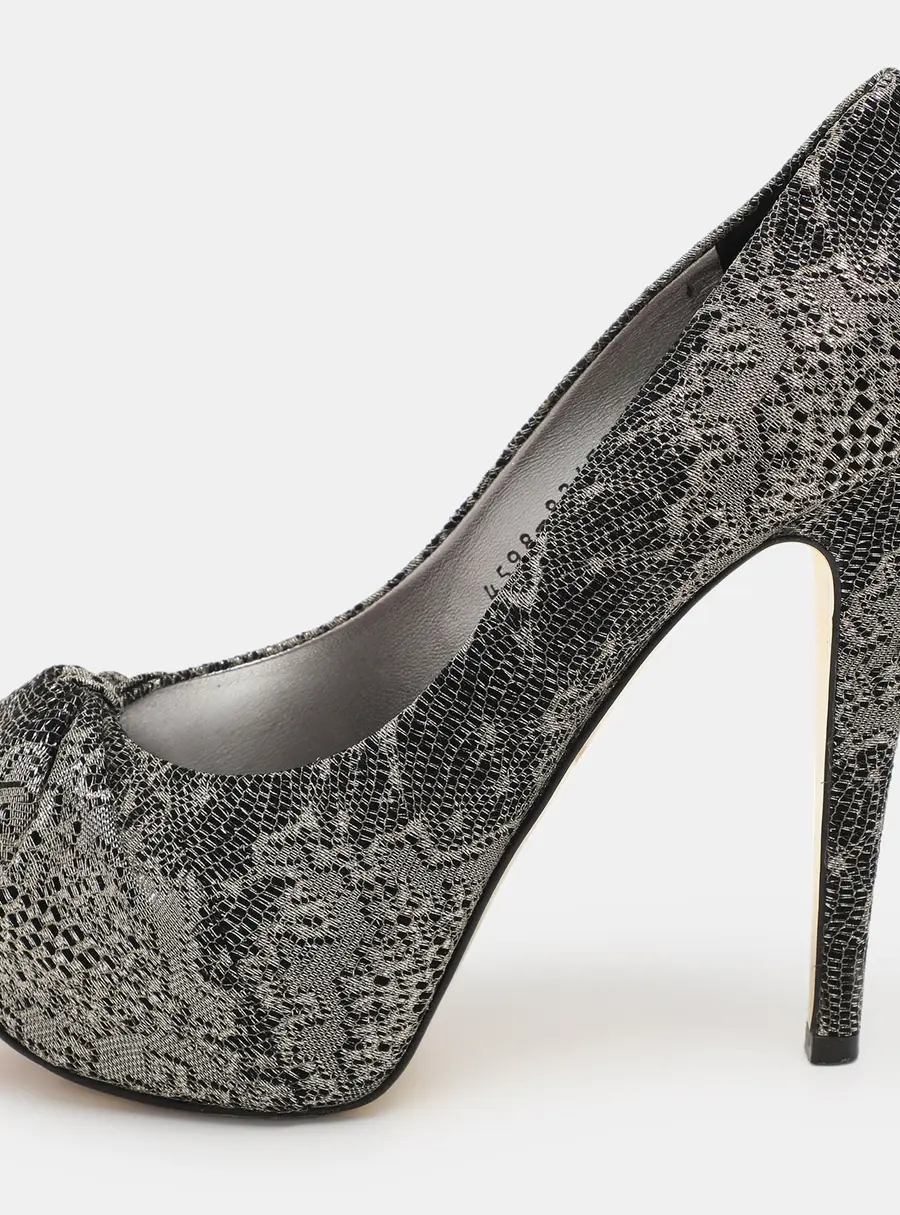 Gina Size 37.5 Metallic Lace Platform Pumps
