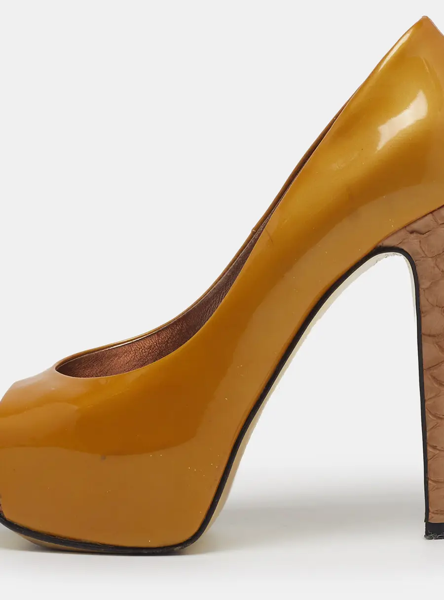 Gina Size 37 Yellow/Beige Patent Leather and Python Leather Platform Open Toe Pumps