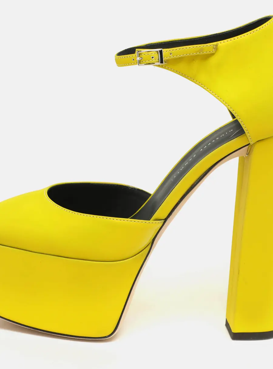 Giuseppe Zanotti Yellow iridescent Patent Leather Platform Ankle Strap Pumps Size 39