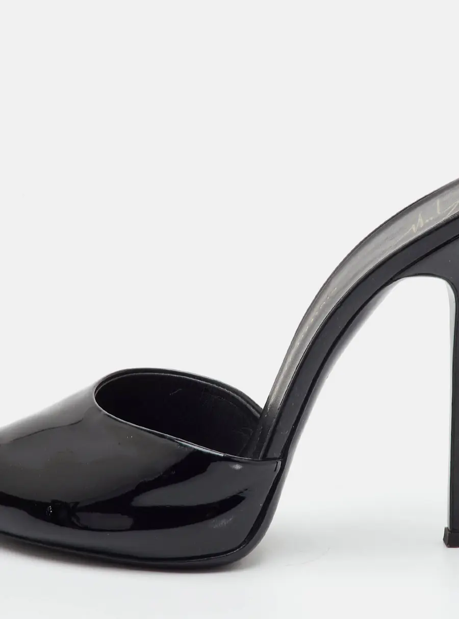 Giuseppe Zanotti Size 37 Black Patent Leather Slide Sandals