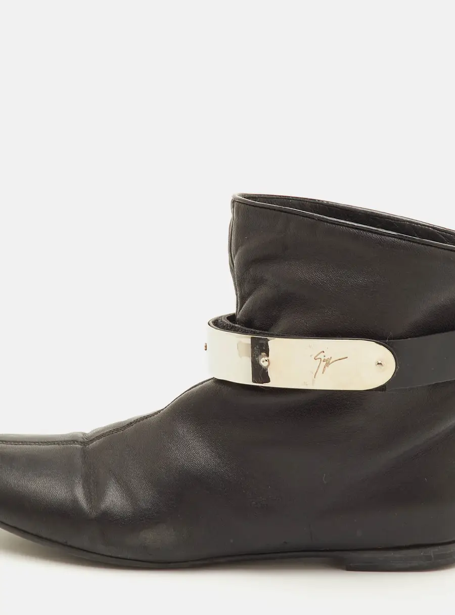 Giuseppe Zanotti Size 39 Black Leather Ankle Length Boots