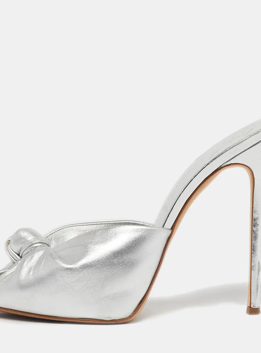 Giuseppe Zanotti Size 39.5 Silver Leather Knotted Mules