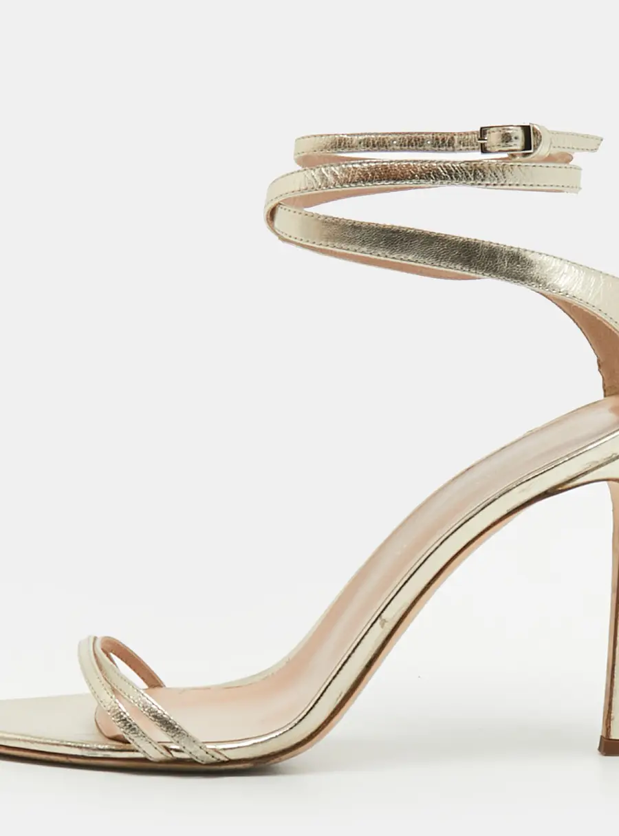 Giuseppe Zanotti Size 39 Gold Leather Ankle Strap Sandals