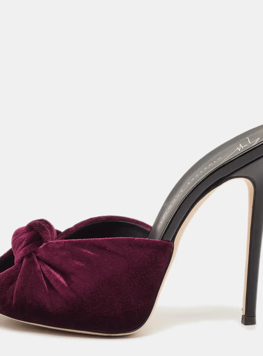 Giuseppe Zanotti Knotted Size 37 Burgundy Velvet Slide Sandals