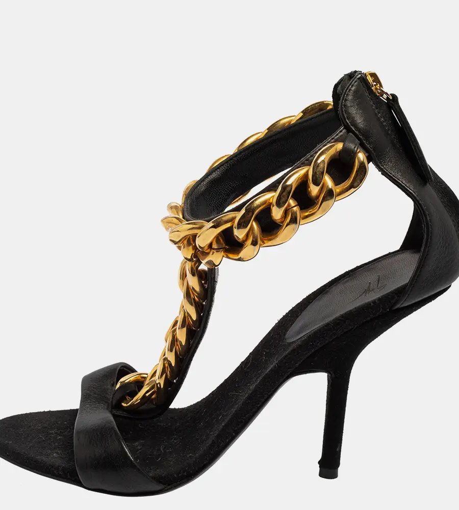 Giuseppe Zanotti Black Leather Chain Detail T Strap Sandals Size 38.5