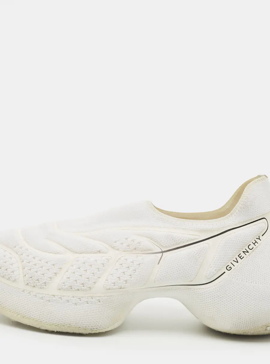 Givenchy TK-360 Size 37 White Knit Fabric Low Top Sneakers