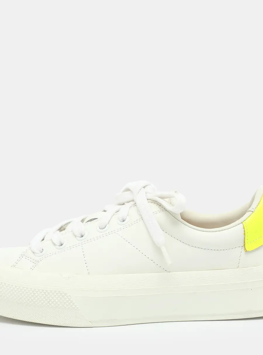 Givenchy City Sport Size 35.5 White Leather Low Top Sneakers