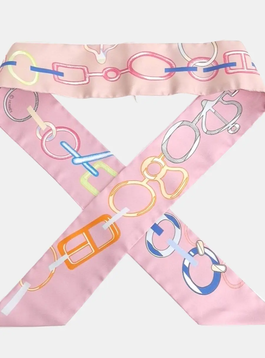 Herm&egrave;s Twilly scarf