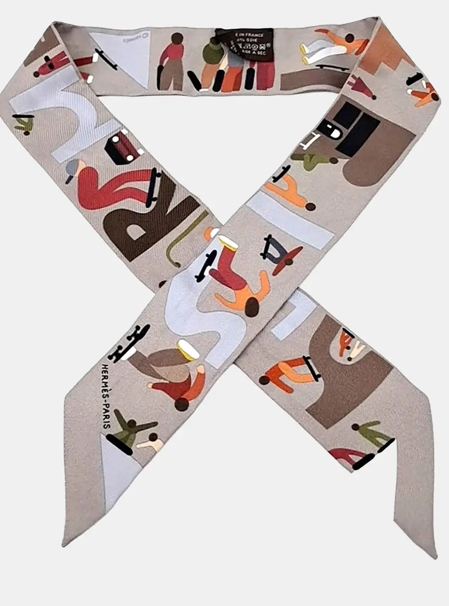 Herm&egrave;s Multicolor silk Twilly