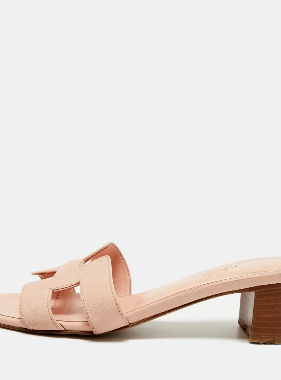 Hermes Oasis Size 35.5 Pink Leather Slide Sandals