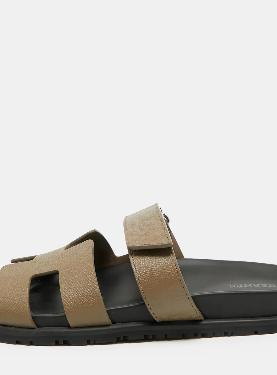 Herm&egrave;s Chypre Size 40 Grey Leather Flat Sandals