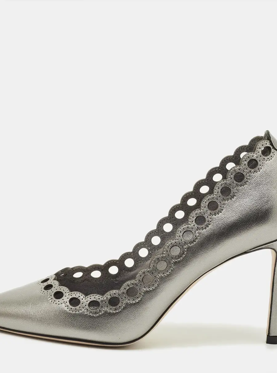 Jimmy Choo Size 36 Silver Leather Pumps