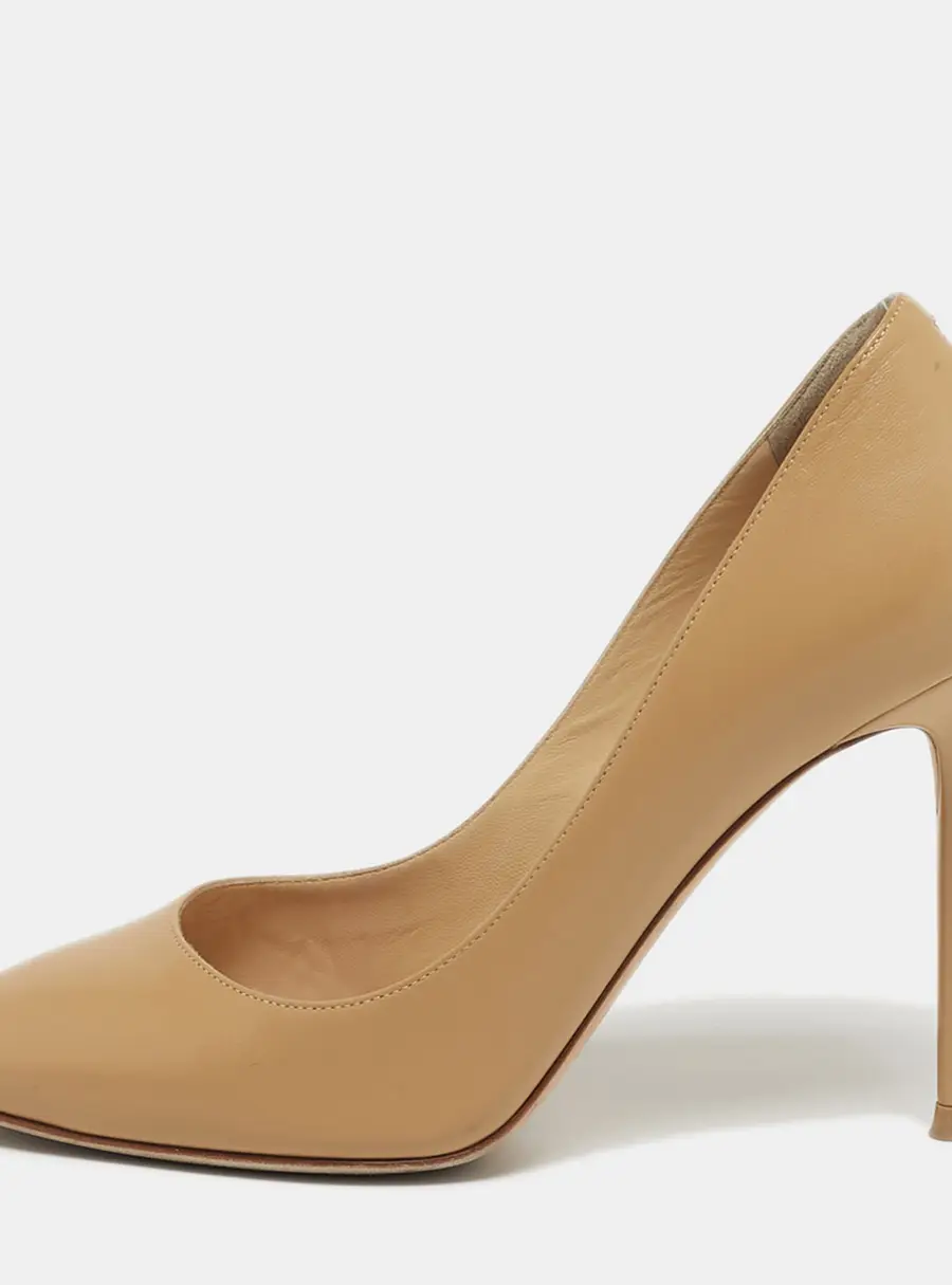 Jimmy Choo Size 38 Beige Leather Round Toe Pumps