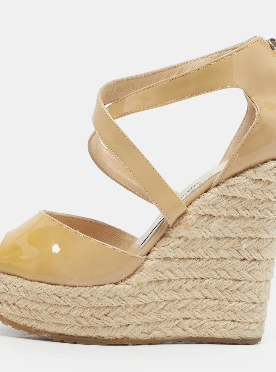 Jimmy Choo Size 35 Beige Patent Leather Wedge Sandals