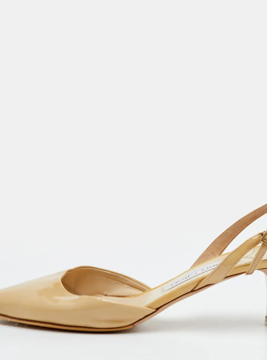 Jimmy Choo Size 39 Cream Patent Leather Pointed Slingback Pumps
