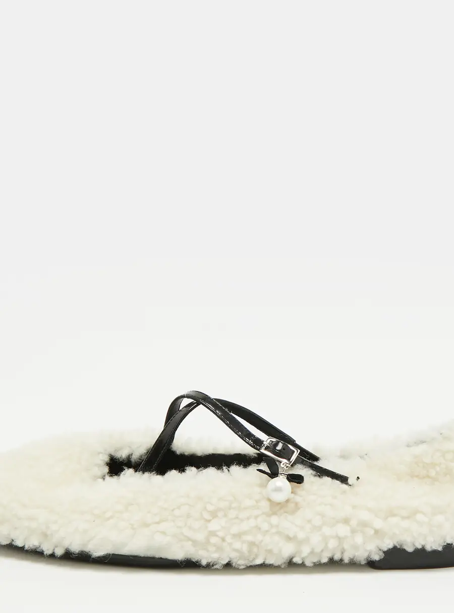 Jimmy Choo Size 40 White Patent and Shearling Eleri Embellished Mary Jane Ballet Flats
