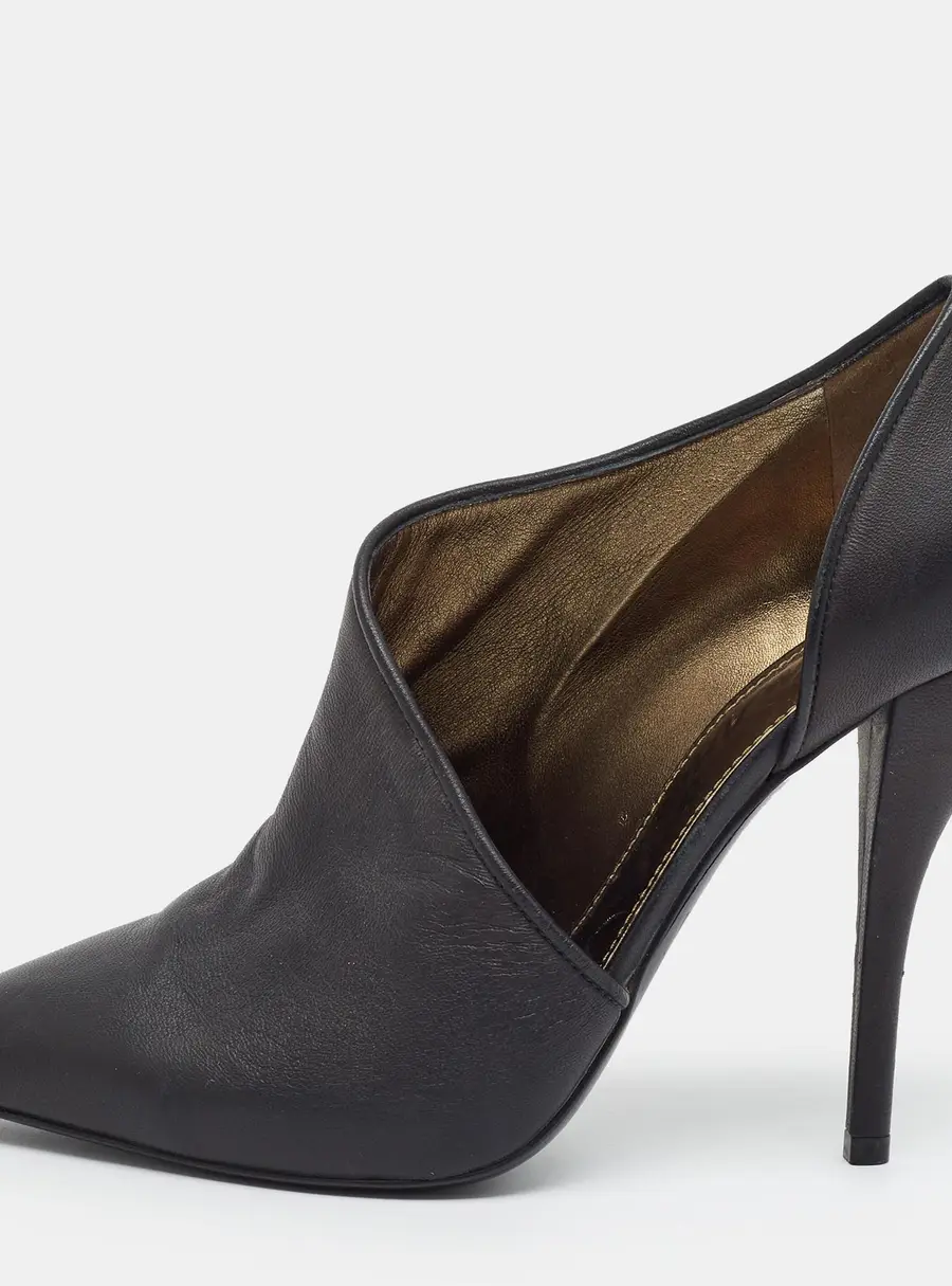 Lanvin Size 38 Black Leather Cutout Pointed Toe Booties