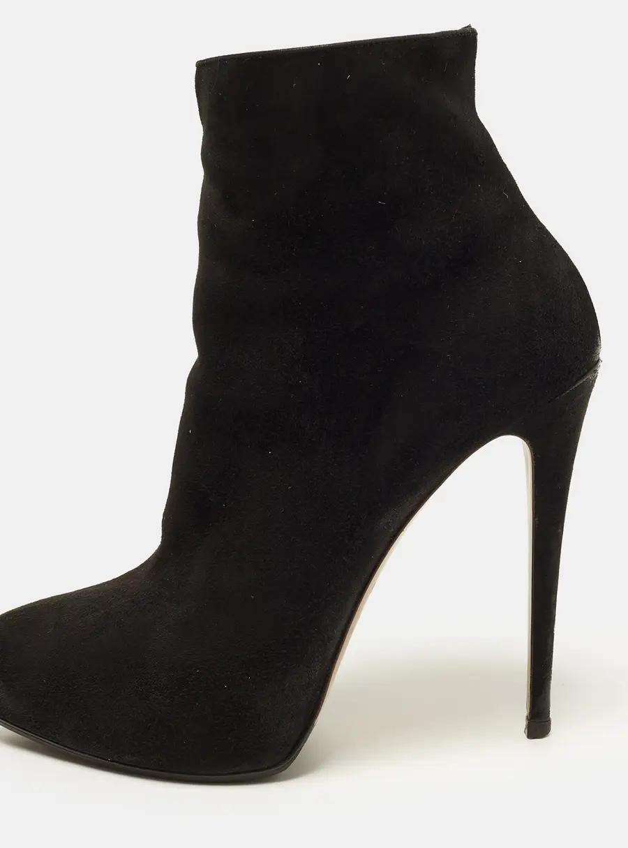 Le Silla Size 38 Black Suede Ankle Length Boots
