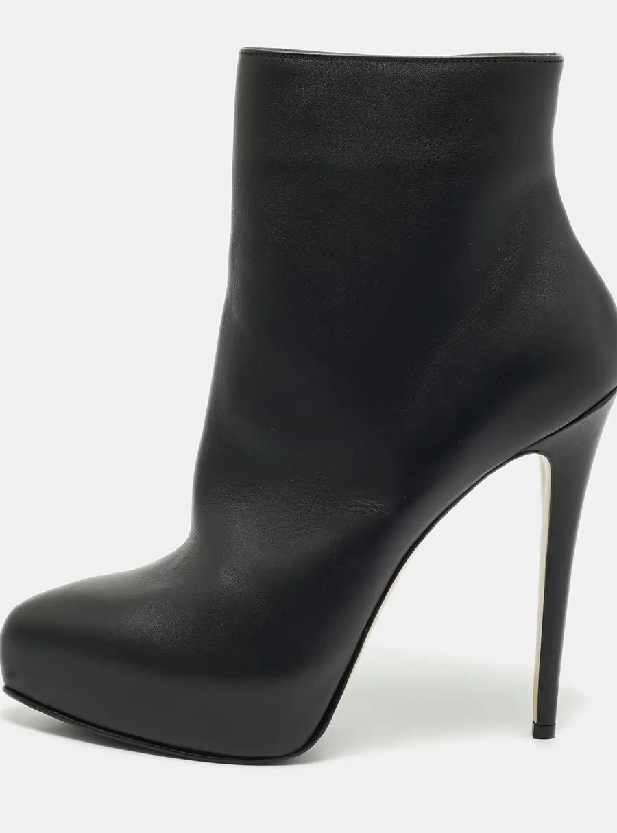 Le Silla Size 38 Black Leather Ankle Length Boots