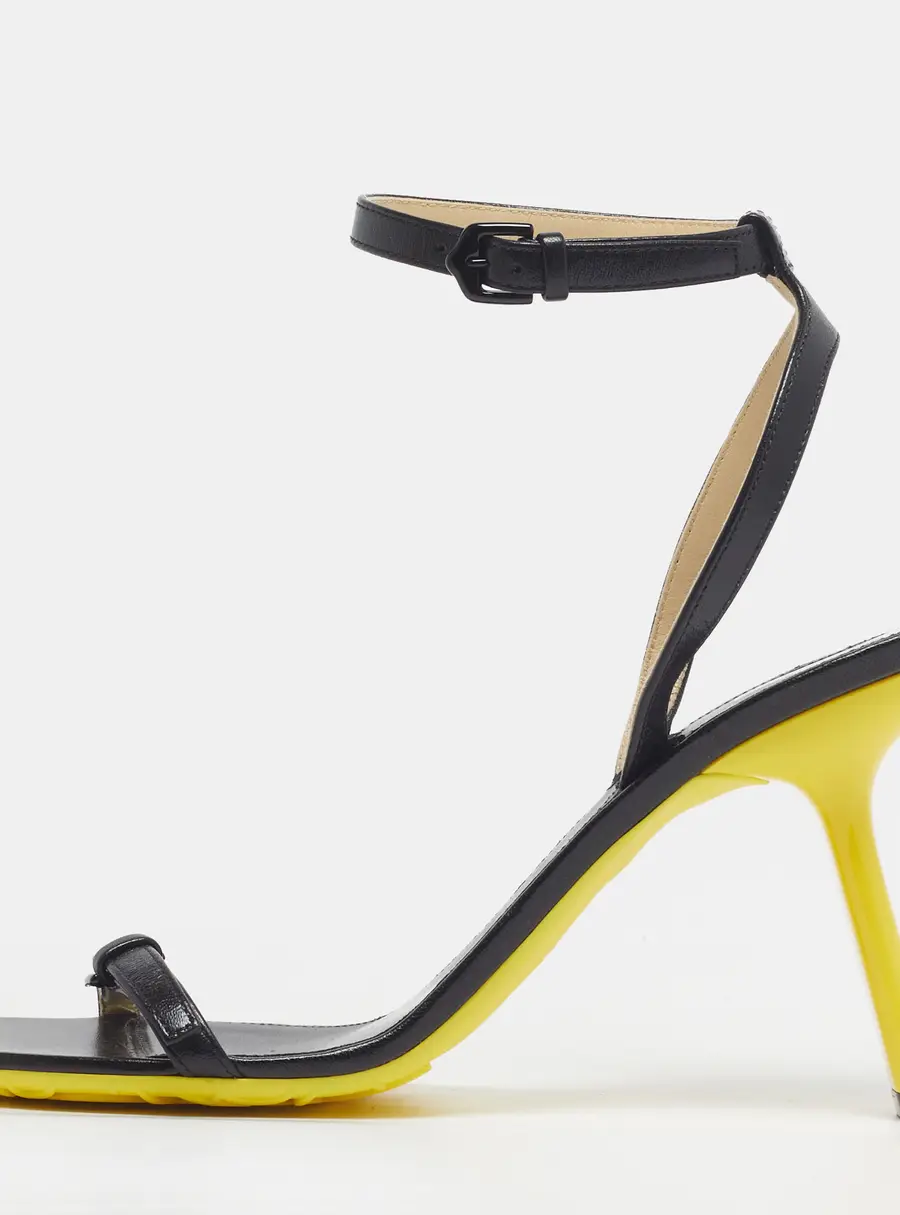 Loewe Petal Size 38 Black Leather Ankle Strap Sandals