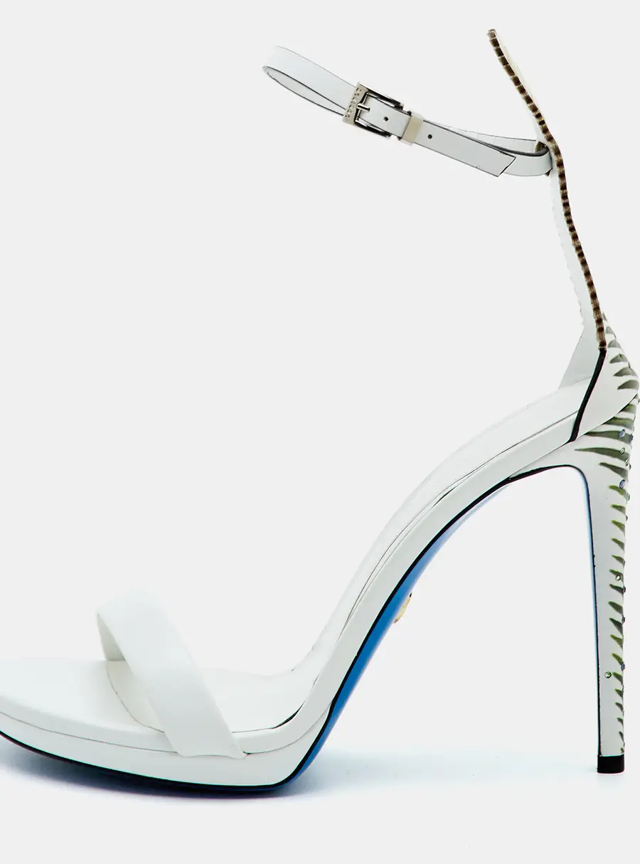 Loriblu Size 39 White Leather Leaf Crystal Embellished Ankle Strap Sandals