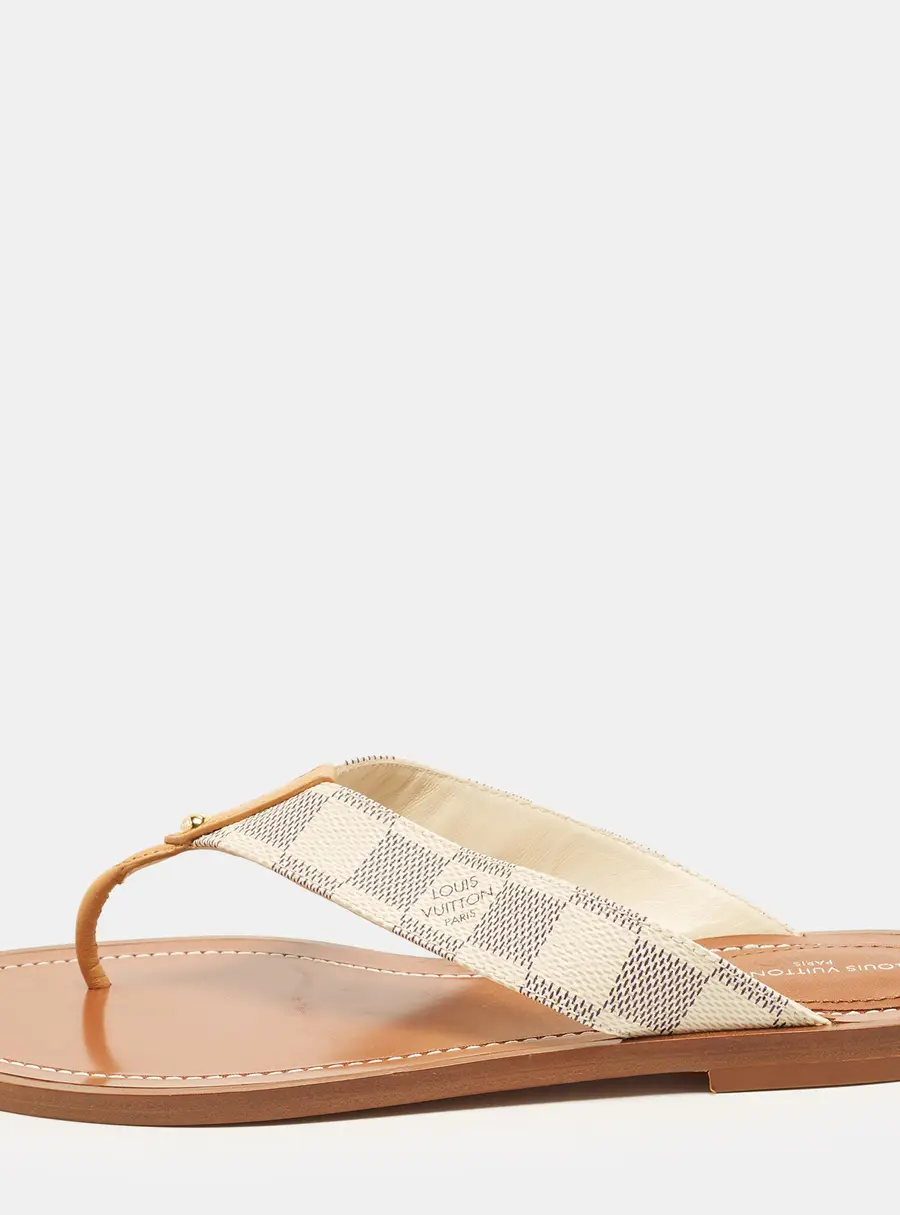 Louis Vuitton Size 38 Cream Canvas Thong Flats