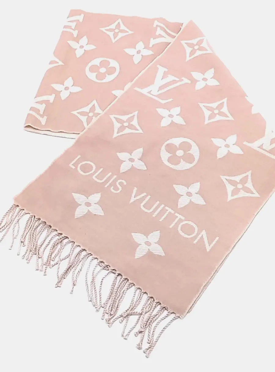 Louis Vuitton Wool Light Pink Essential Scarf
