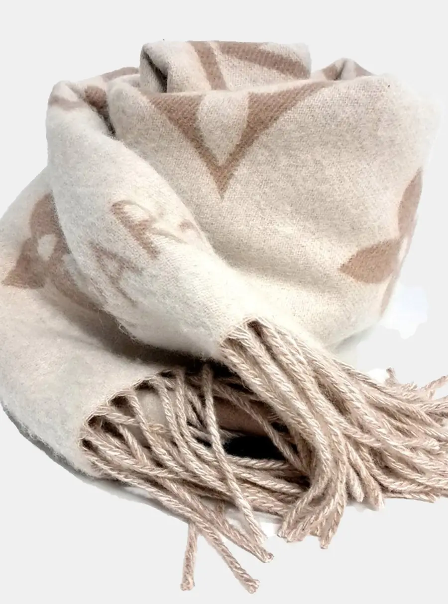 Louis Vuitton Beige, White Cashmere Reykjavik Scarf
