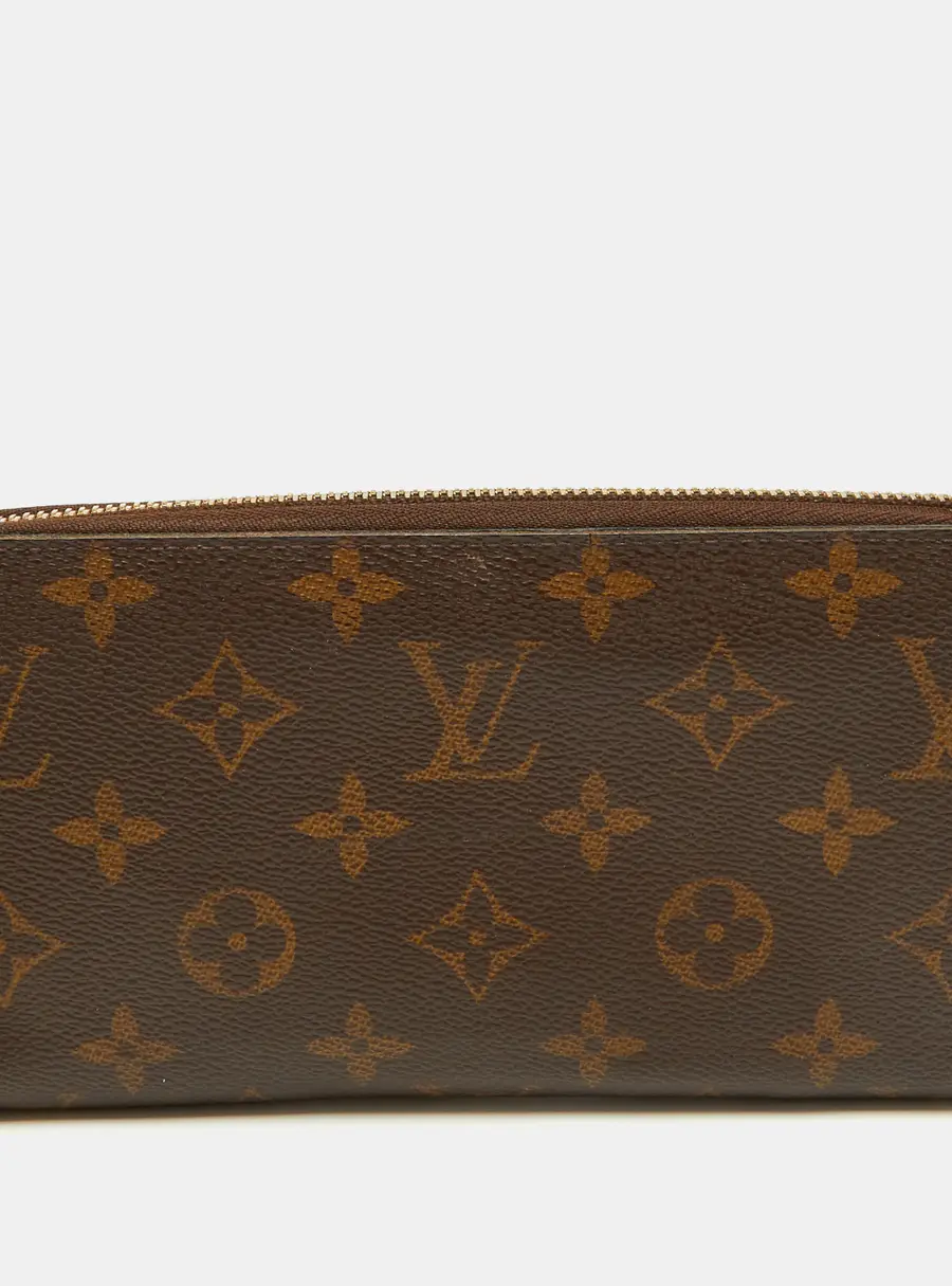 Louis Vuitton Zippy Medium Brown Coated Canvas Zip Around